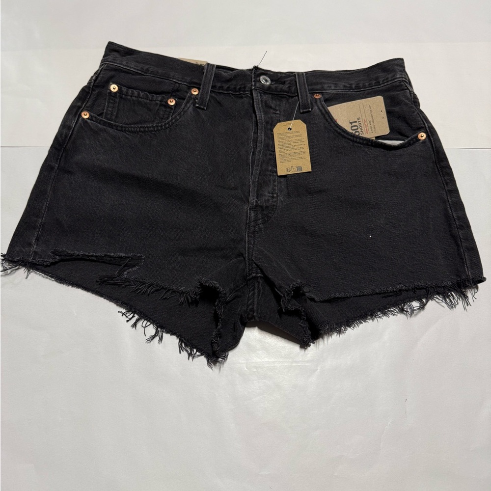 Levi’s Women high rise fitted denim shorts through the hip - Picture 2 of 10